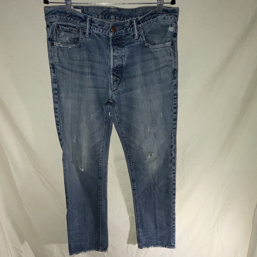 Abercrombie & Fitch 34/32 Men's Light Wash Distressed 5-Pocket Jeans button up
